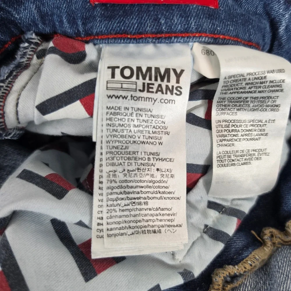 Tommy Jeans Mens 36x30 Medium Wash Tapered Denim Blue Jeans Embroidered Logo